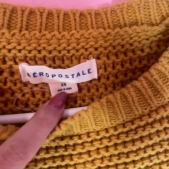 Aeropostale sweater - Picture 2 of 2